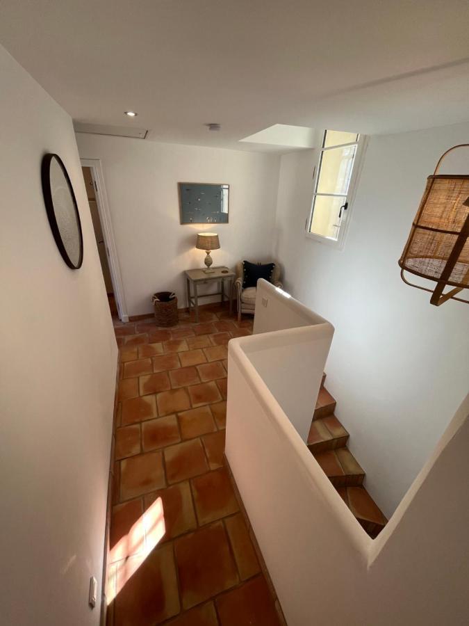 Pretty Historical Village House Grimaud Exteriör bild
